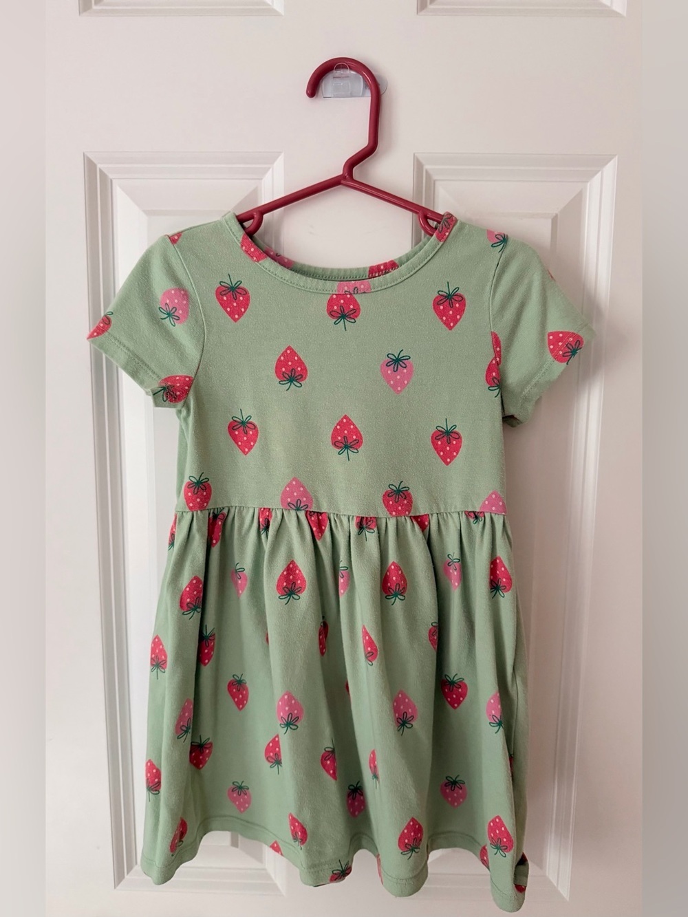 Cat & Jack Green Strawberry Print Casual Dress